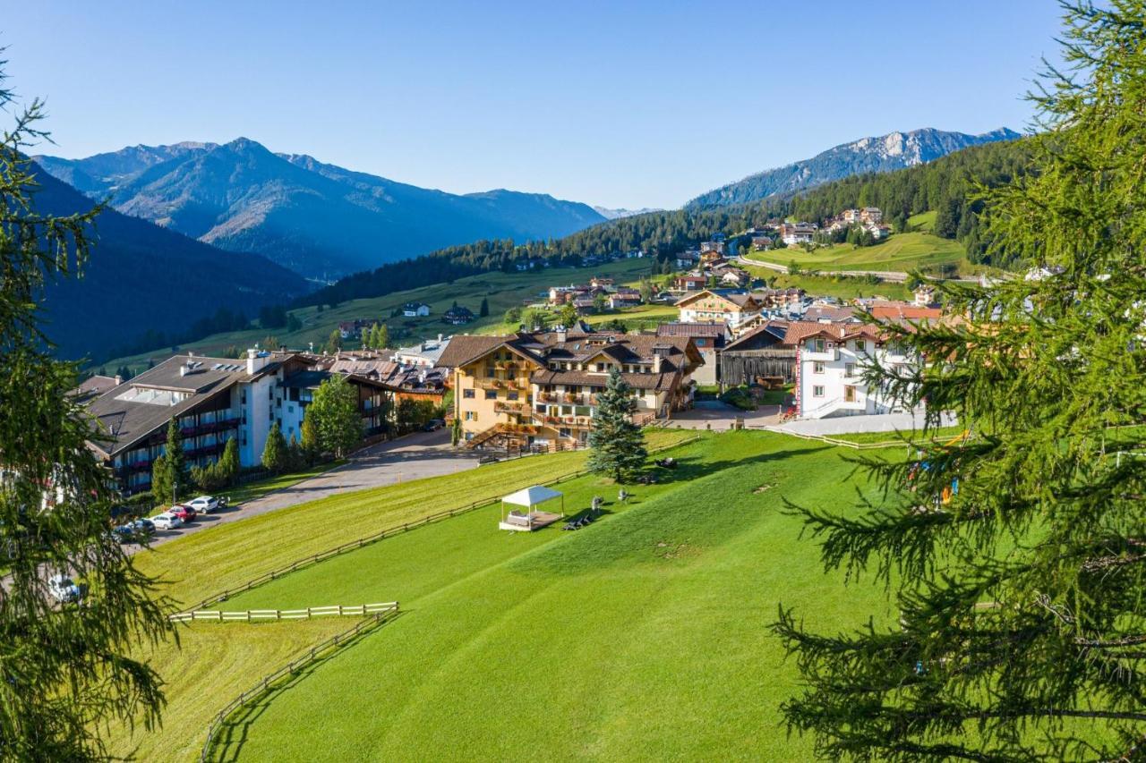 Mytime Hotels La Grotta Vigo di Fassa Bagian luar foto